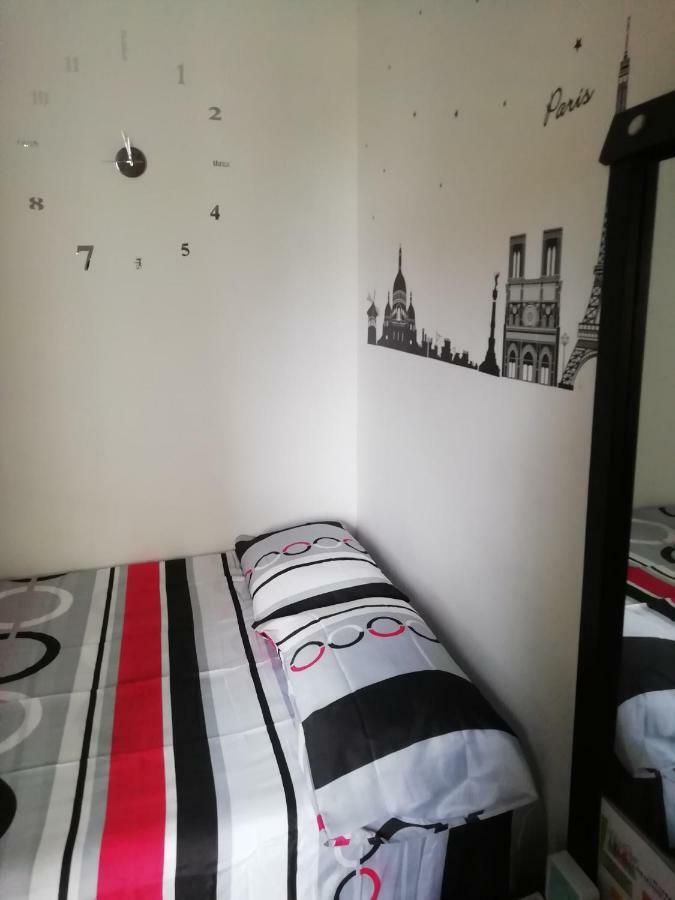 Habitación en casa particular Privada, En Edificio Aqualina *